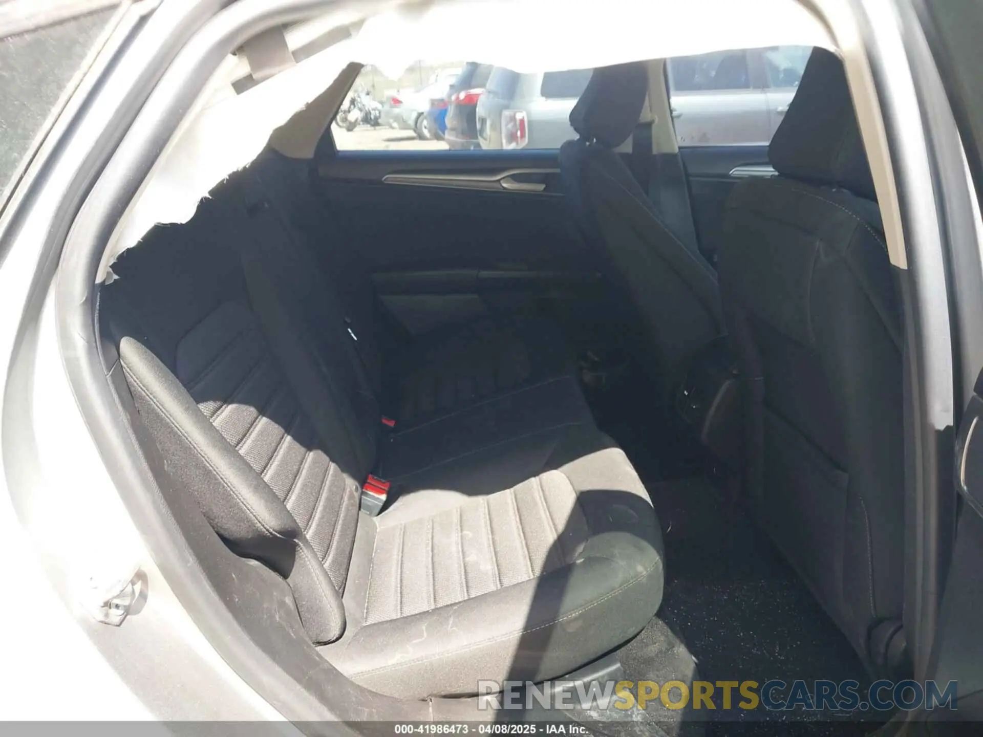 8 Photograph of a damaged car 3FA6P0HD9LR231471 FORD FUSION 2020