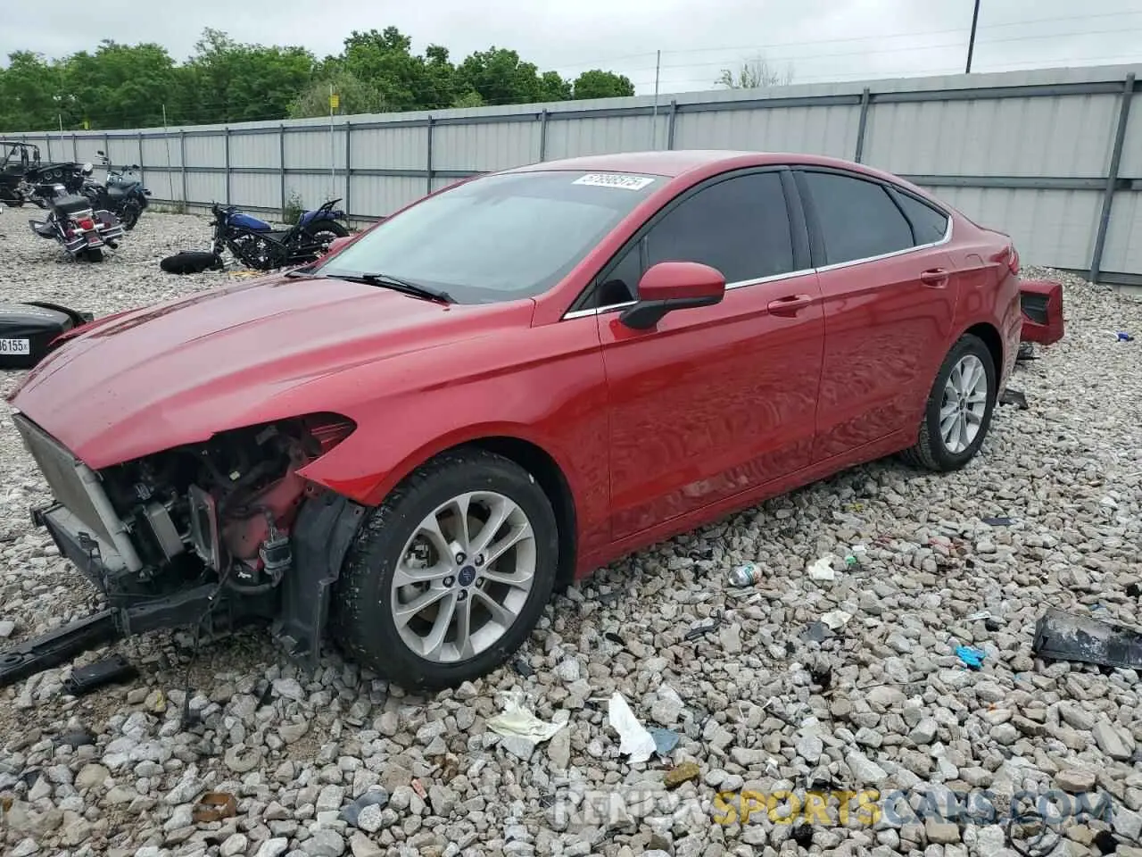 1 Photograph of a damaged car 3FA6P0HD9LR245869 FORD FUSION 2020