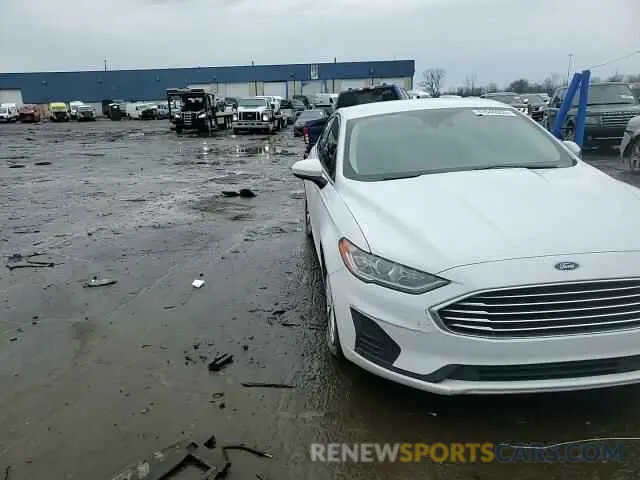 11 Photograph of a damaged car 3FA6P0HD9LR263756 FORD FUSION 2020