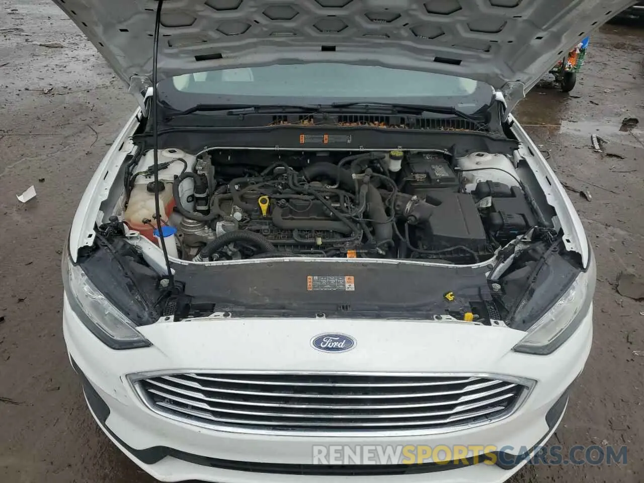 12 Photograph of a damaged car 3FA6P0HD9LR263756 FORD FUSION 2020