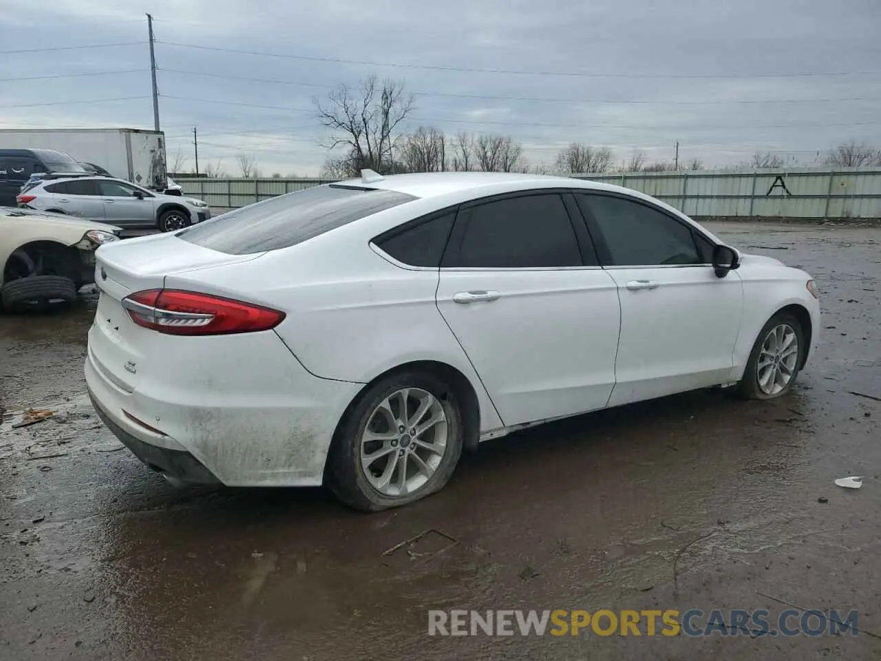 3 Photograph of a damaged car 3FA6P0HD9LR263756 FORD FUSION 2020