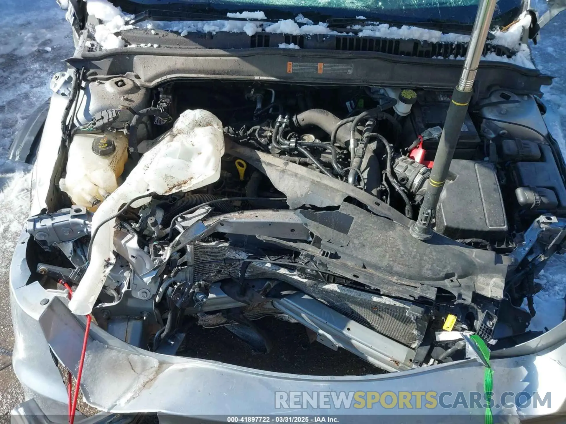 10 Photograph of a damaged car 3FA6P0HDXLR146820 FORD FUSION 2020