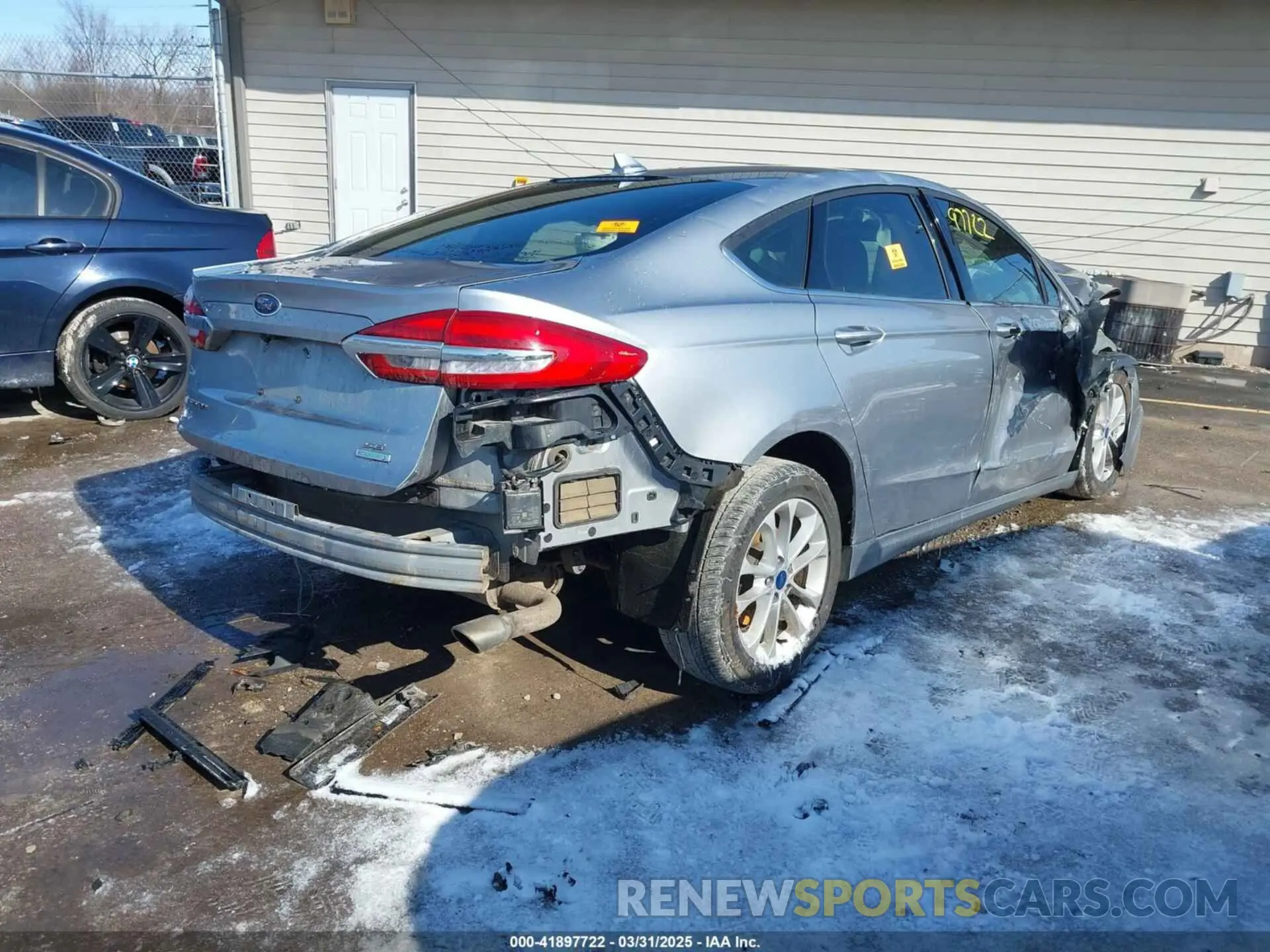 4 Photograph of a damaged car 3FA6P0HDXLR146820 FORD FUSION 2020