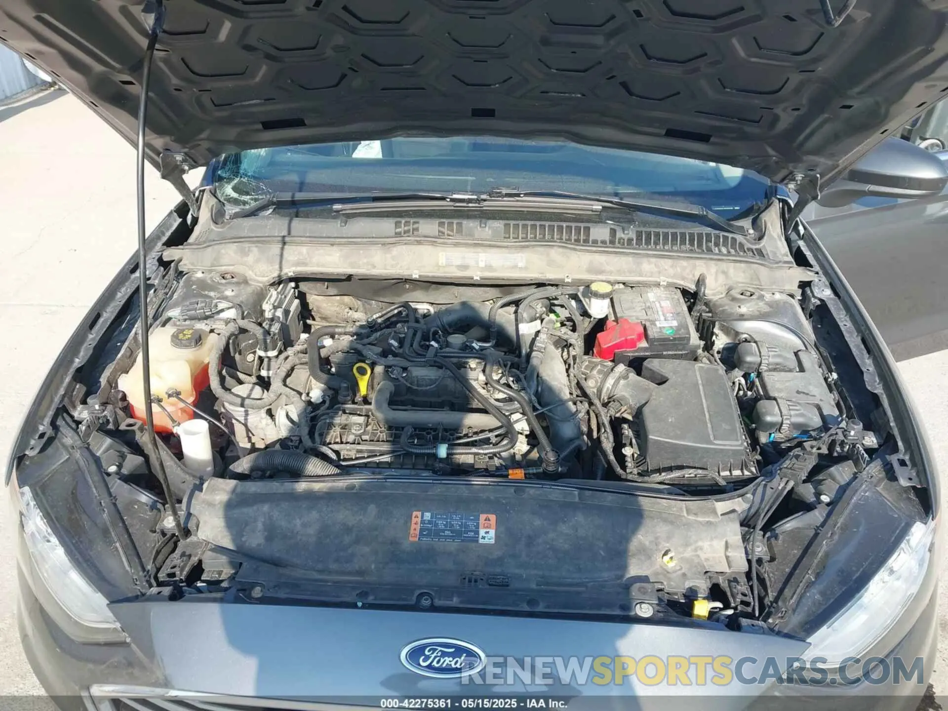 10 Photograph of a damaged car 3FA6P0HDXLR150138 FORD FUSION 2020