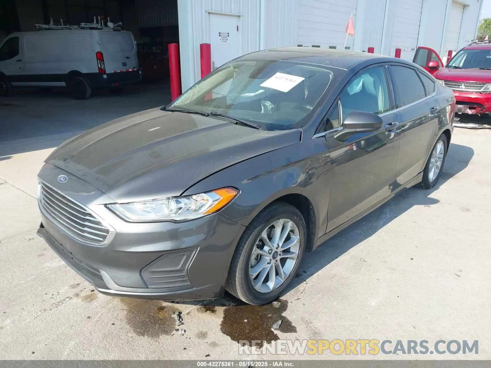 2 Photograph of a damaged car 3FA6P0HDXLR150138 FORD FUSION 2020