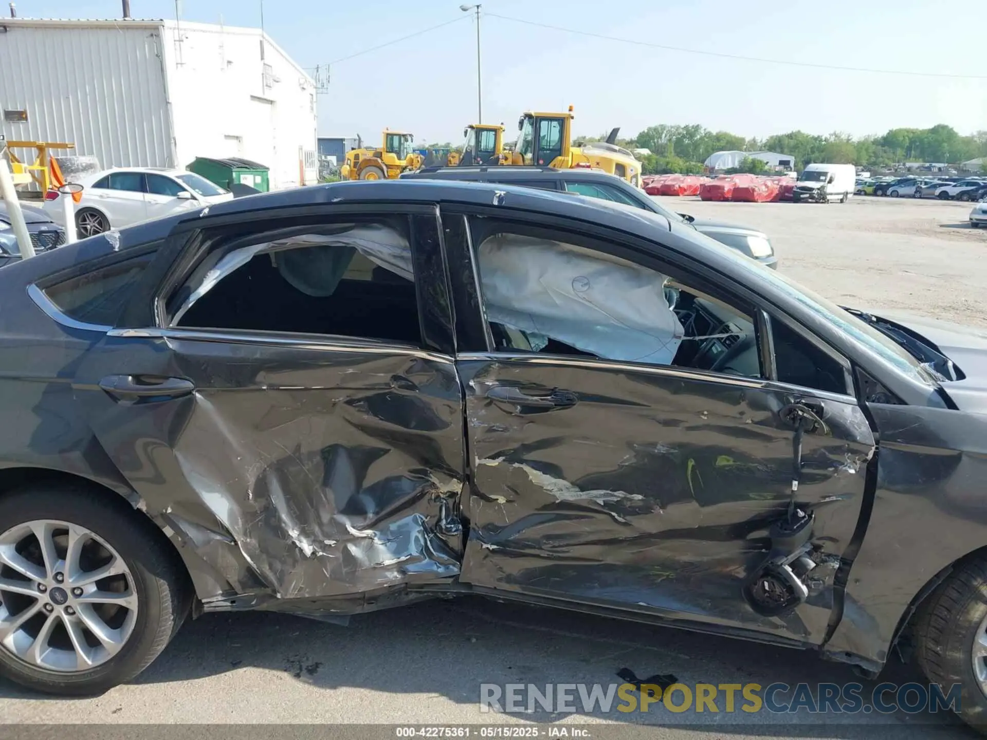6 Photograph of a damaged car 3FA6P0HDXLR150138 FORD FUSION 2020