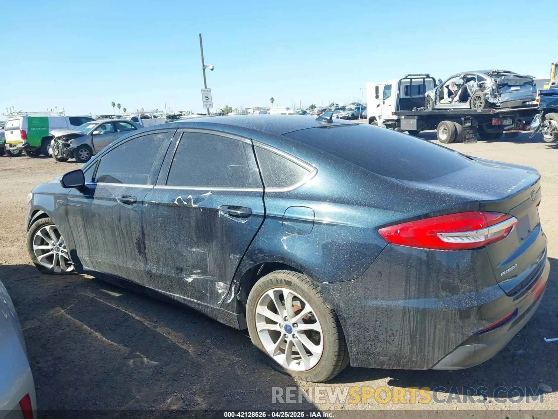 13 Photograph of a damaged car 3FA6P0HDXLR168137 FORD FUSION 2020