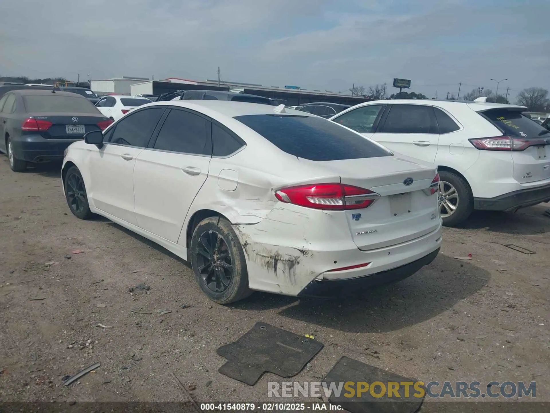 3 Photograph of a damaged car 3FA6P0HDXLR168316 FORD FUSION 2020