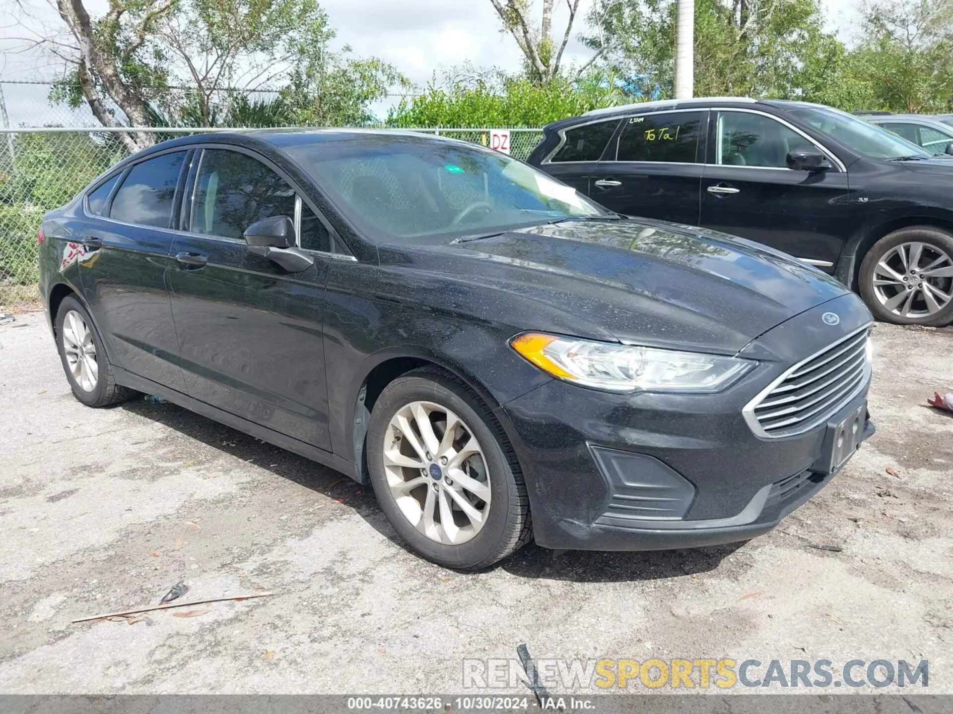 1 Photograph of a damaged car 3FA6P0HDXLR170082 FORD FUSION 2020