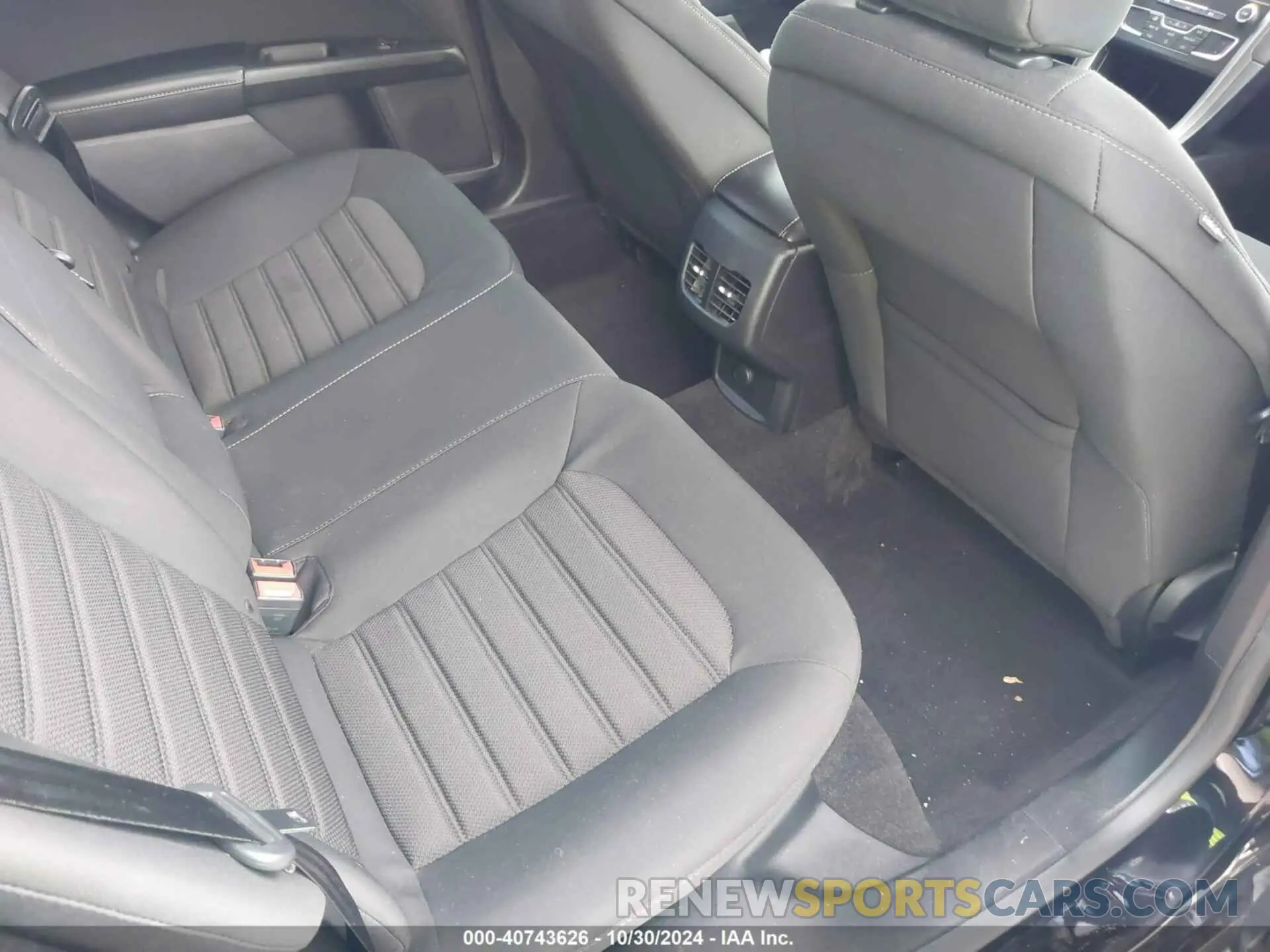 8 Photograph of a damaged car 3FA6P0HDXLR170082 FORD FUSION 2020