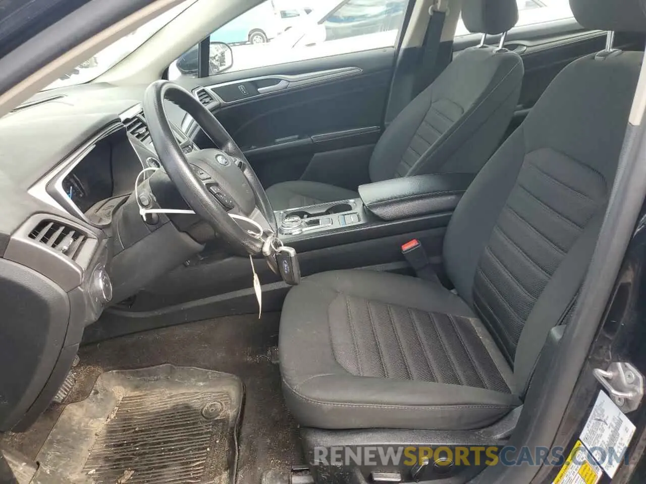 7 Photograph of a damaged car 3FA6P0HDXLR226389 FORD FUSION 2020