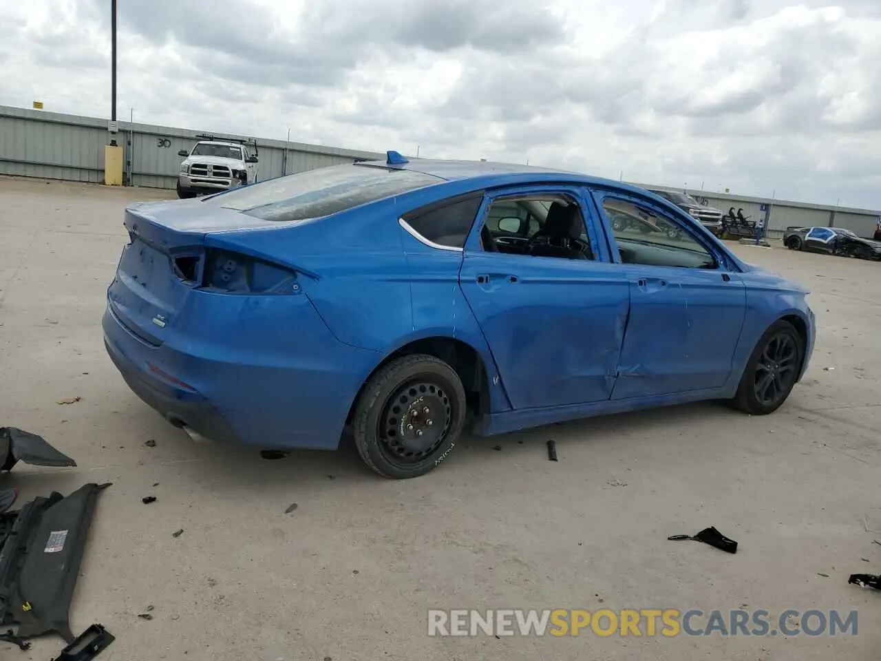 3 Photograph of a damaged car 3FA6P0HDXLR226540 FORD FUSION 2020