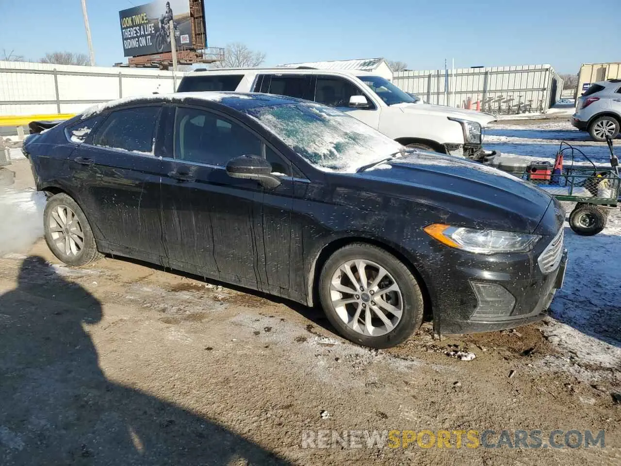 4 Photograph of a damaged car 3FA6P0HDXLR232791 FORD FUSION 2020