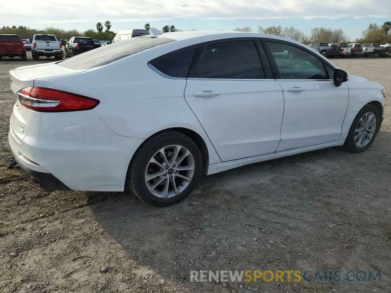 3 Photograph of a damaged car 3FA6P0HDXLR253365 FORD FUSION 2020