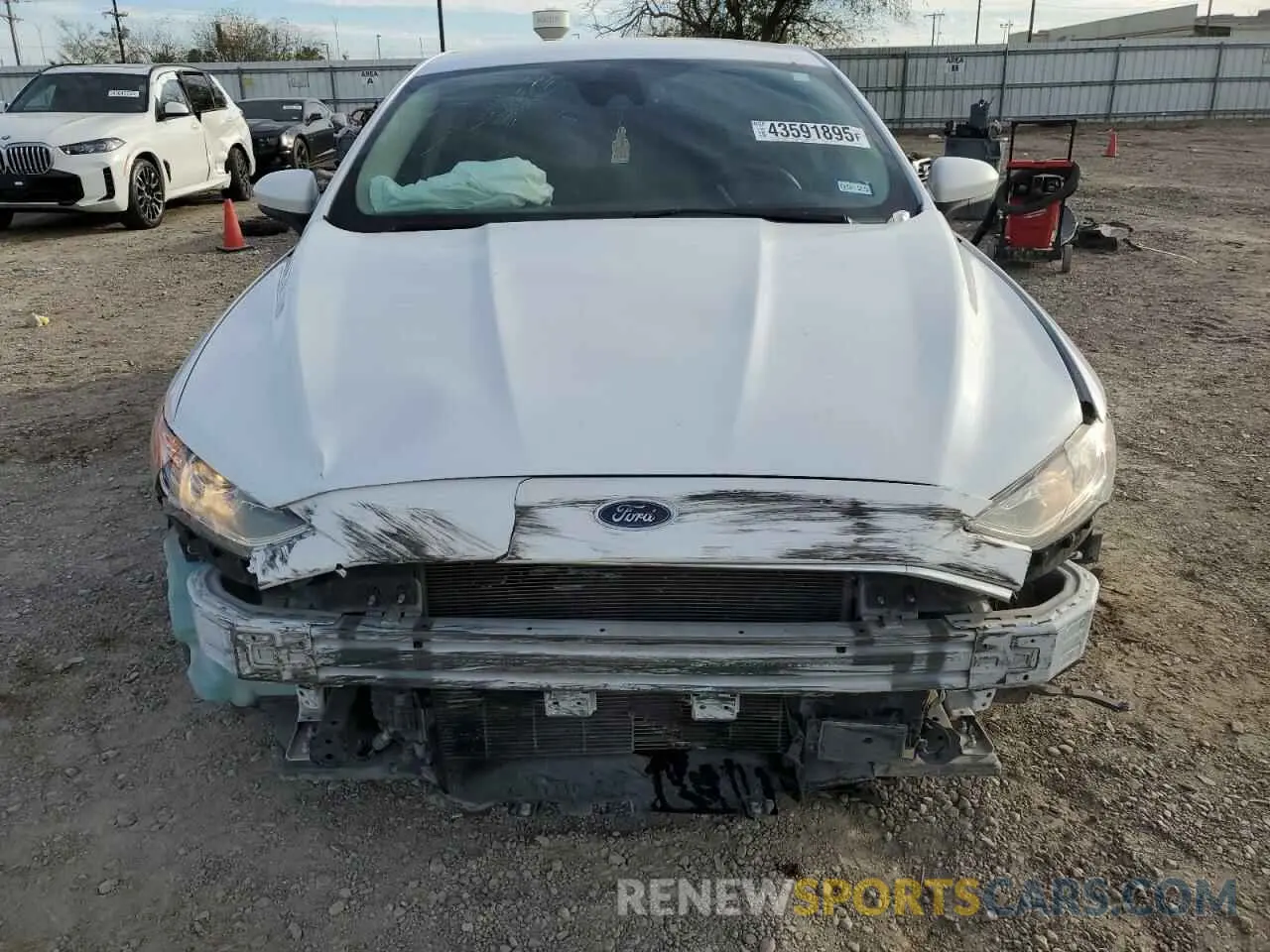 5 Photograph of a damaged car 3FA6P0HDXLR253365 FORD FUSION 2020