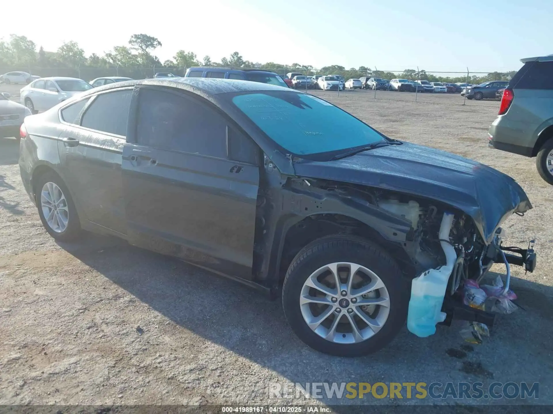 1 Photograph of a damaged car 3FA6P0HDXLR263572 FORD FUSION 2020
