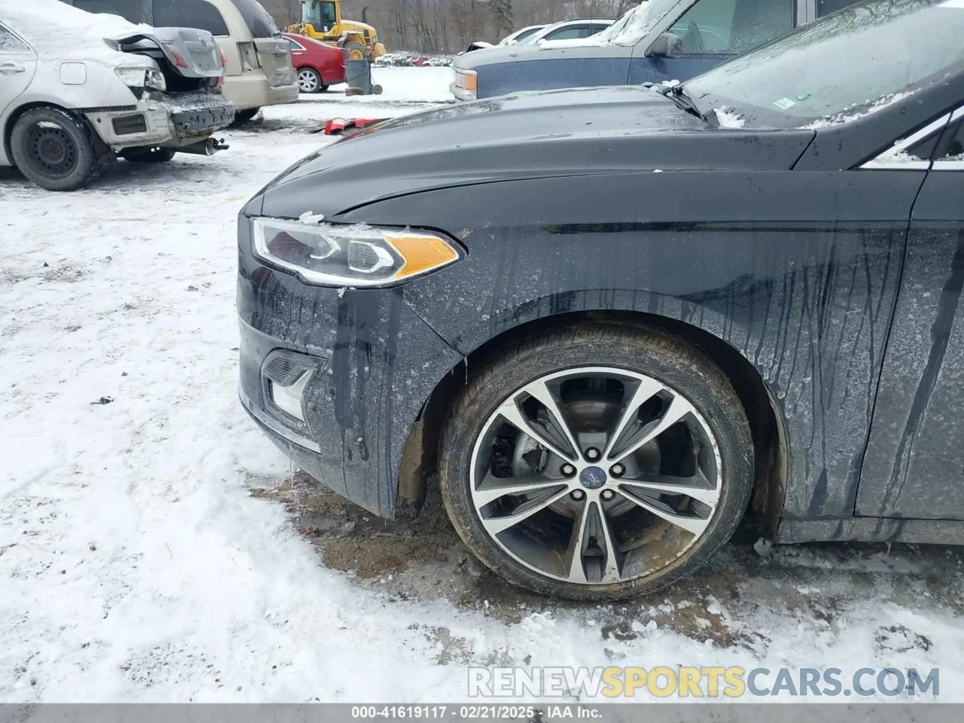 18 Photograph of a damaged car 3FA6P0K90LR204163 FORD FUSION 2020