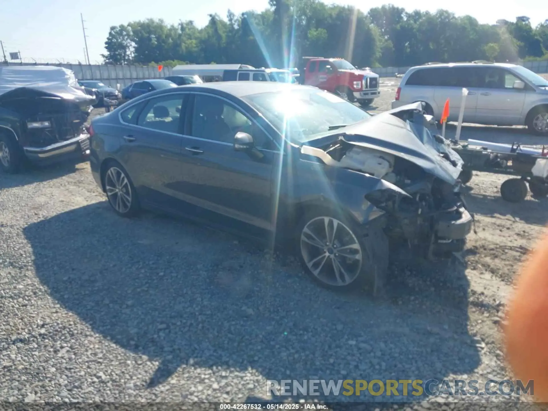 1 Photograph of a damaged car 3FA6P0K91LR175109 FORD FUSION 2020