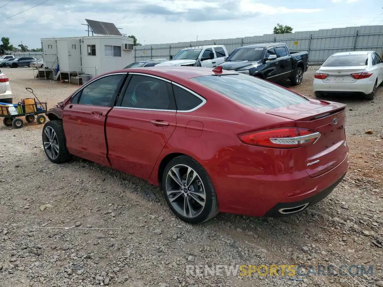 2 Photograph of a damaged car 3FA6P0K91LR180973 FORD FUSION 2020