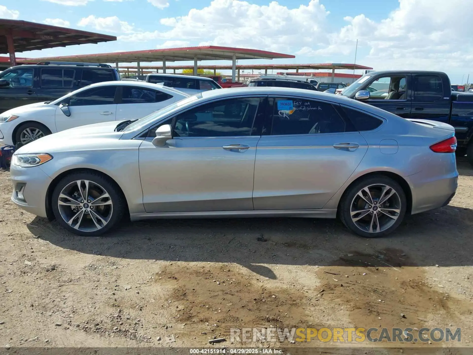 14 Photograph of a damaged car 3FA6P0K92LR118367 FORD FUSION 2020