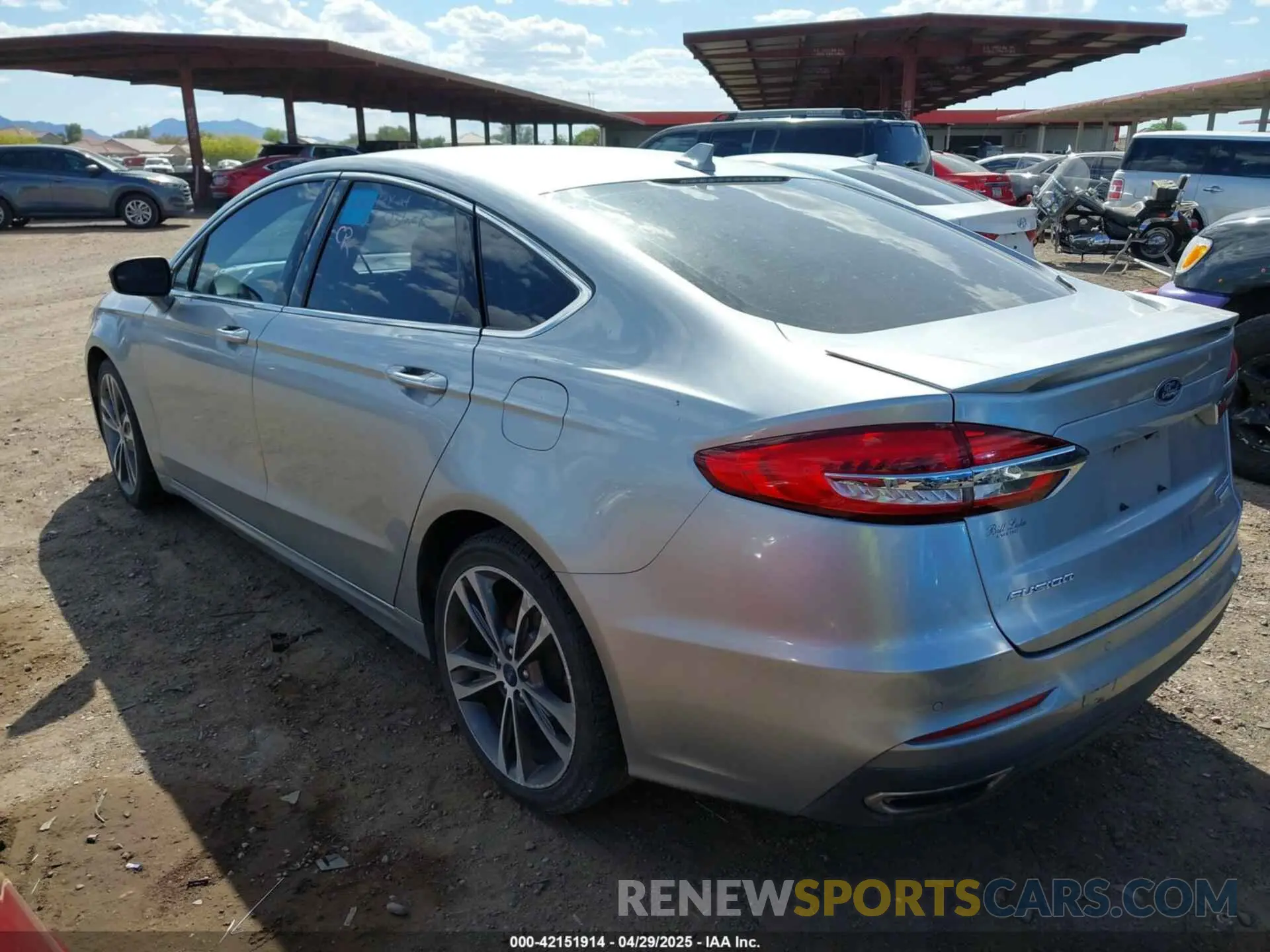 3 Photograph of a damaged car 3FA6P0K92LR118367 FORD FUSION 2020