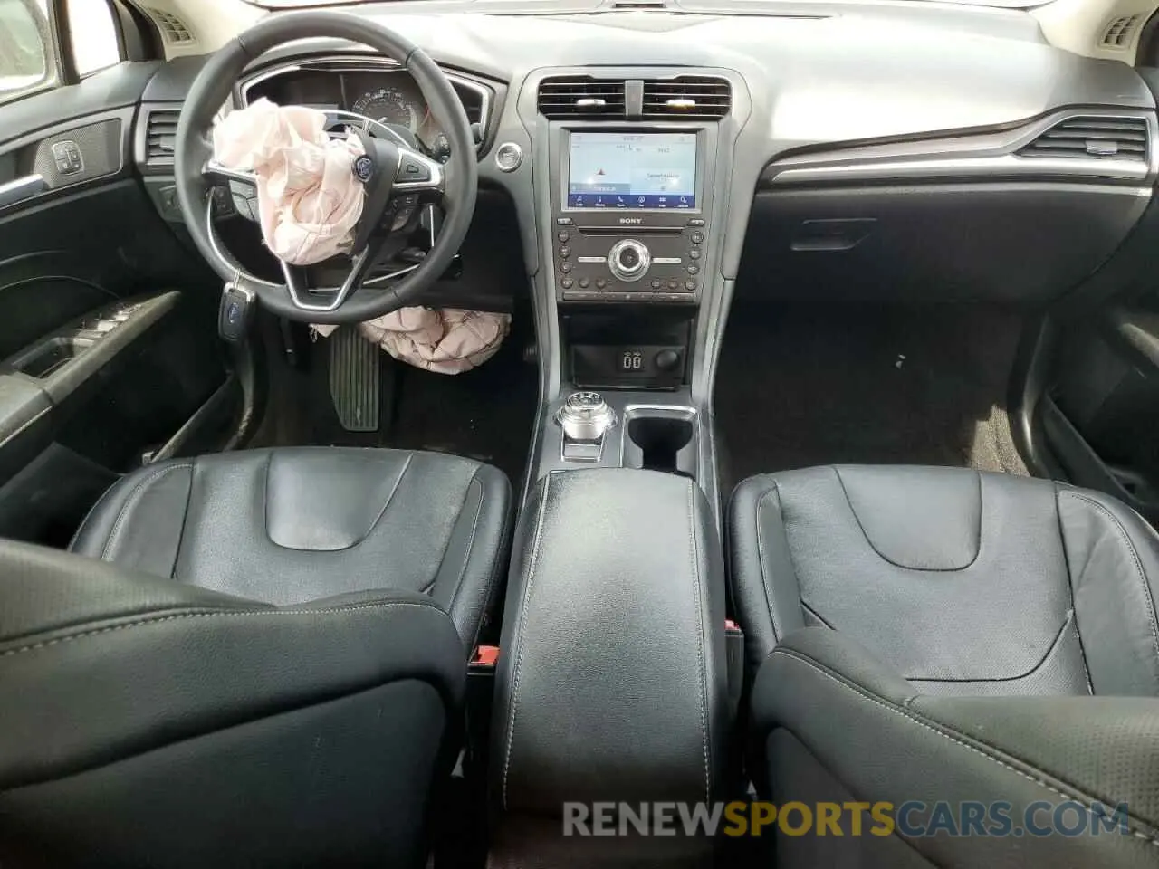 8 Photograph of a damaged car 3FA6P0K93LR206845 FORD FUSION 2020