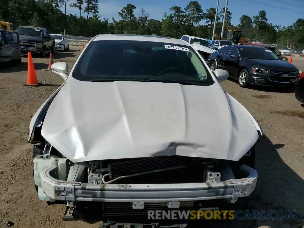 5 Photograph of a damaged car 3FA6P0K95LR265962 FORD FUSION 2020