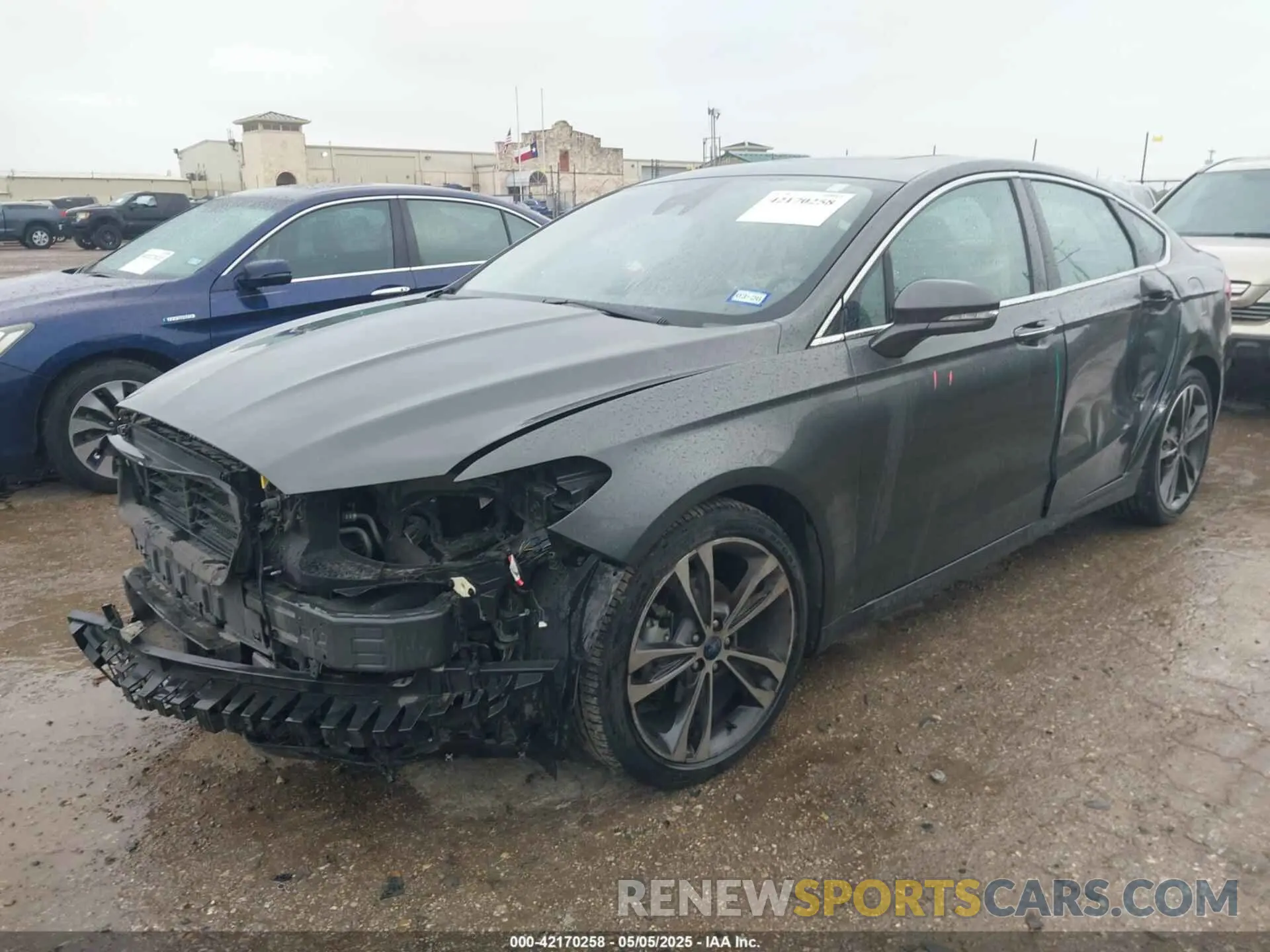 2 Photograph of a damaged car 3FA6P0K97LR192657 FORD FUSION 2020
