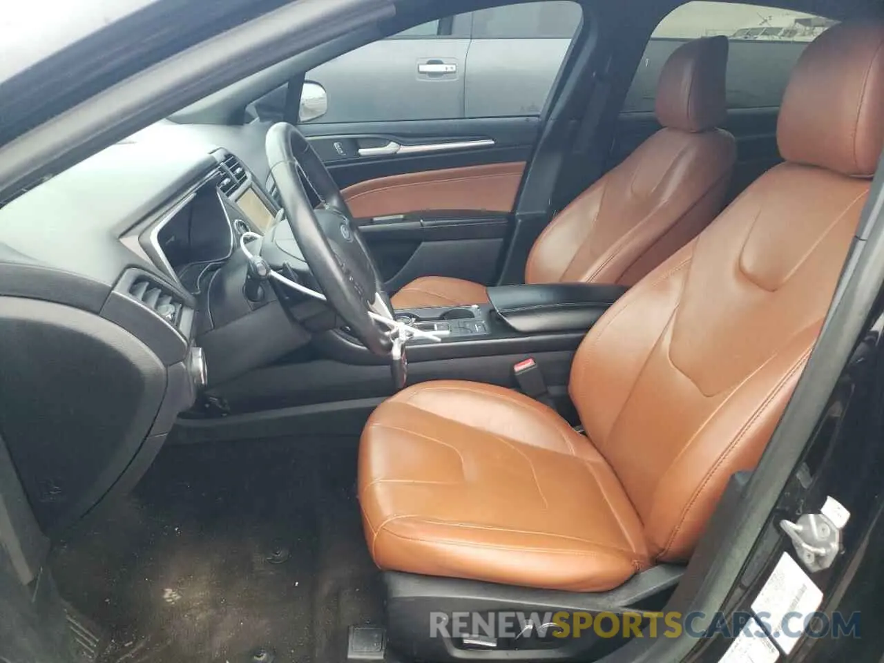 7 Photograph of a damaged car 3FA6P0K98LR175611 FORD FUSION 2020
