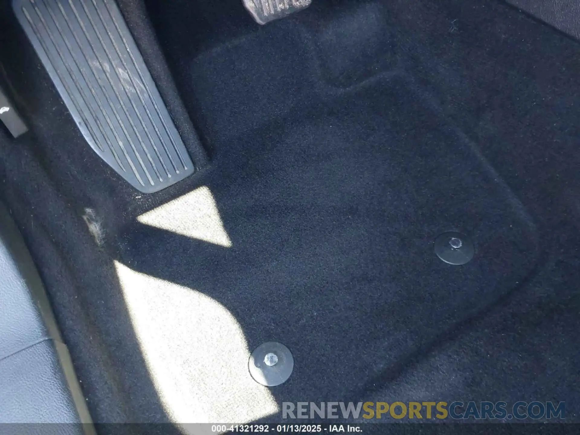 16 Photograph of a damaged car 3FA6P0K9XLR131657 FORD FUSION 2020
