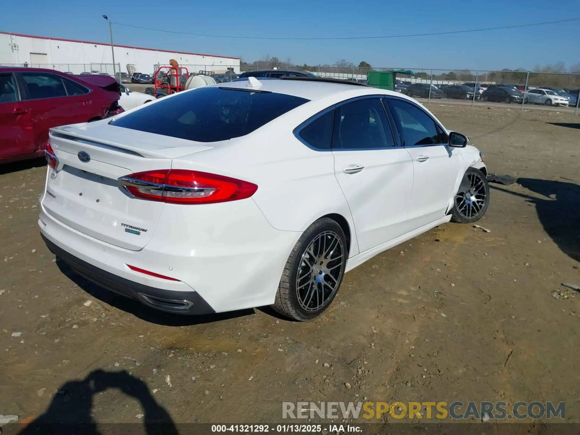4 Photograph of a damaged car 3FA6P0K9XLR131657 FORD FUSION 2020