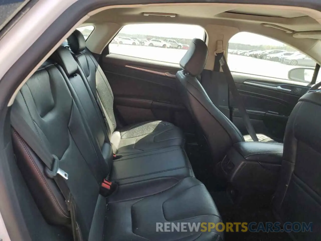 10 Photograph of a damaged car 3FA6P0K9XLR204414 FORD FUSION 2020