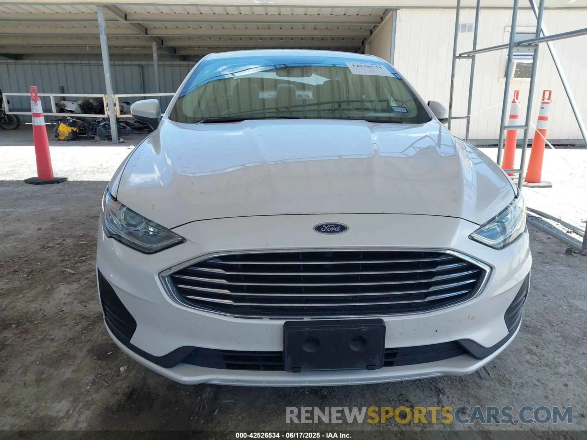 13 Photograph of a damaged car 3FA6P0LU0LR135560 FORD FUSION 2020