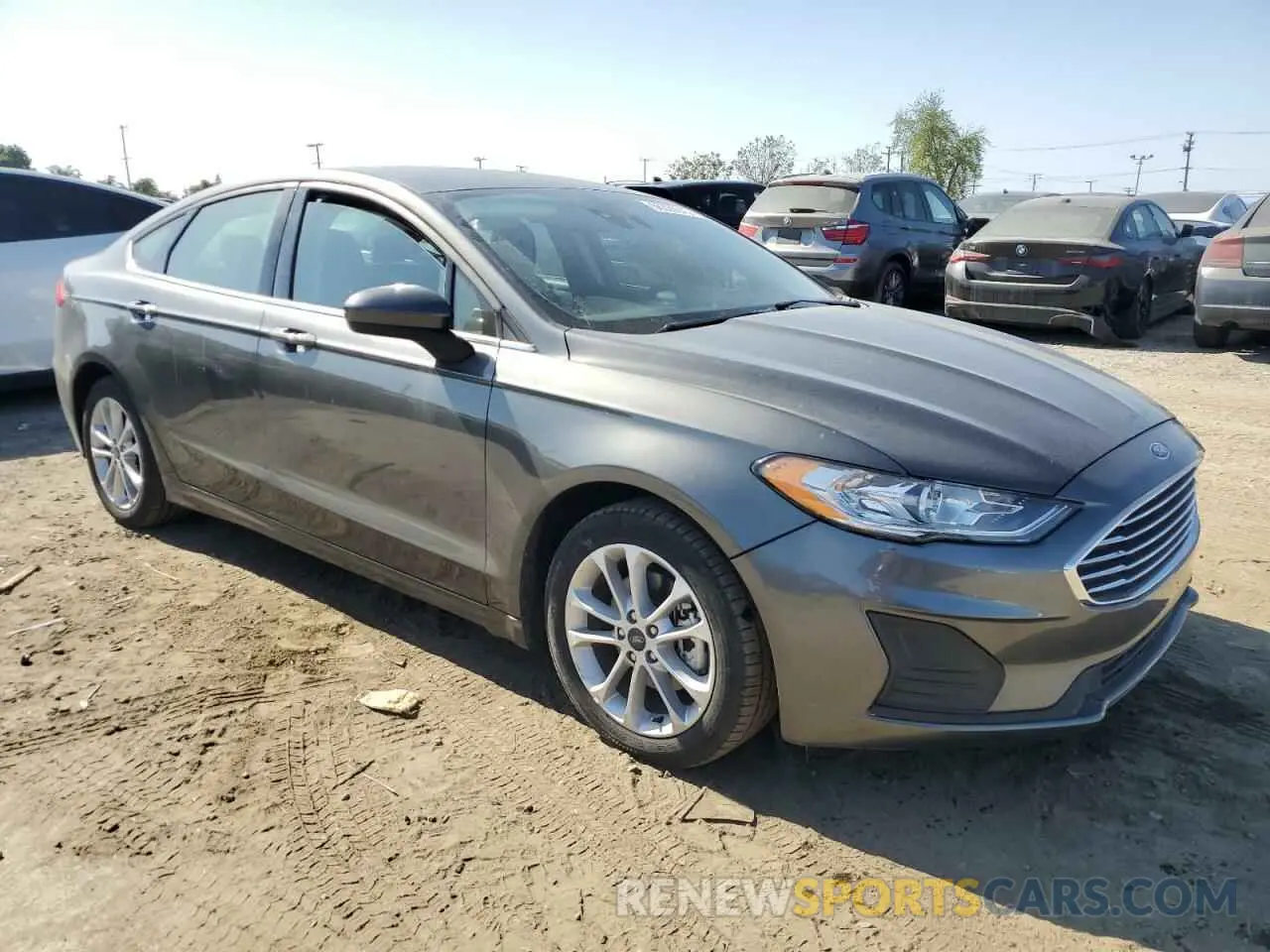 4 Photograph of a damaged car 3FA6P0LU0LR258405 FORD FUSION 2020