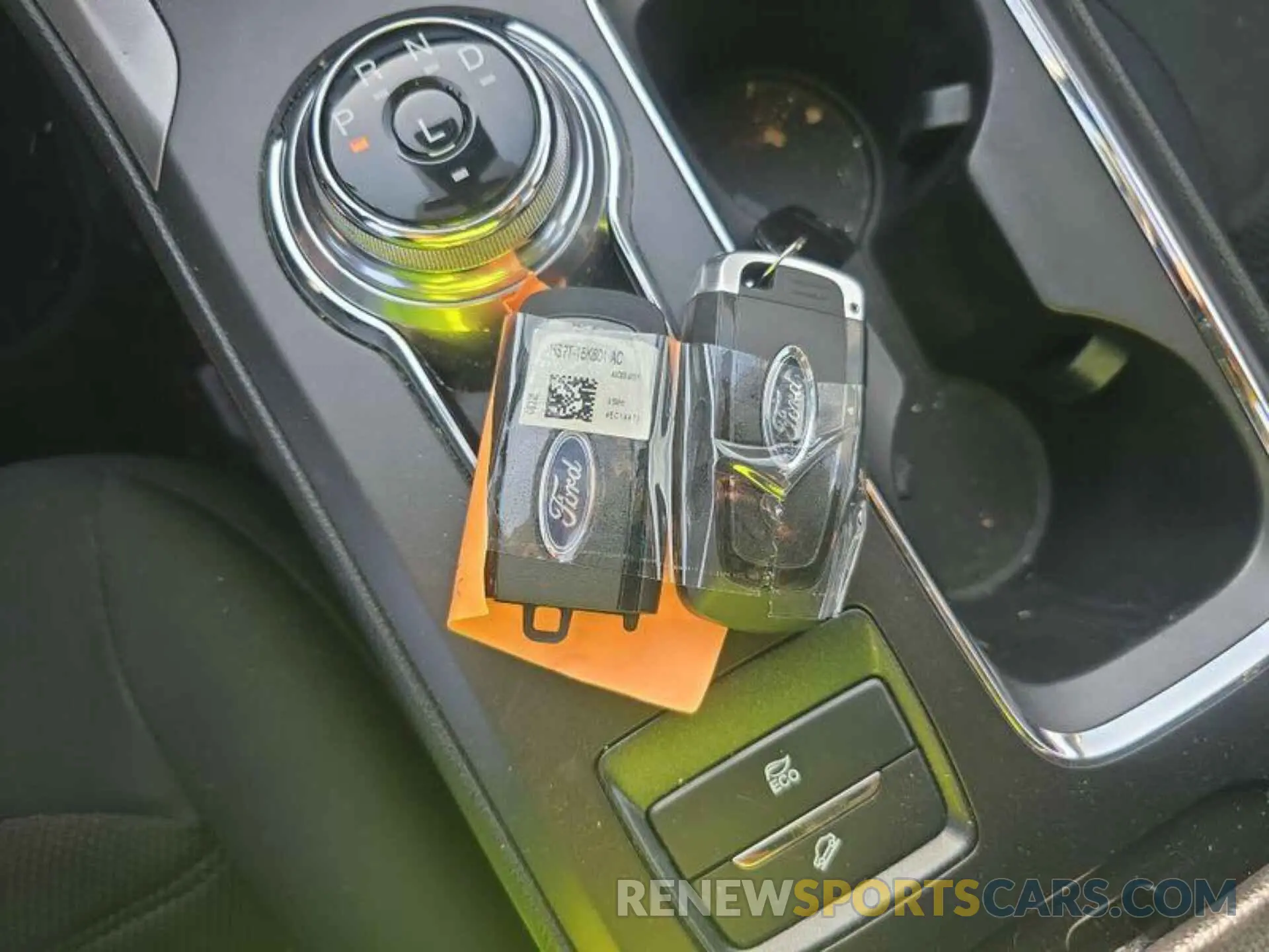 3 Photograph of a damaged car 3FA6P0LU1LR239104 FORD FUSION 2020