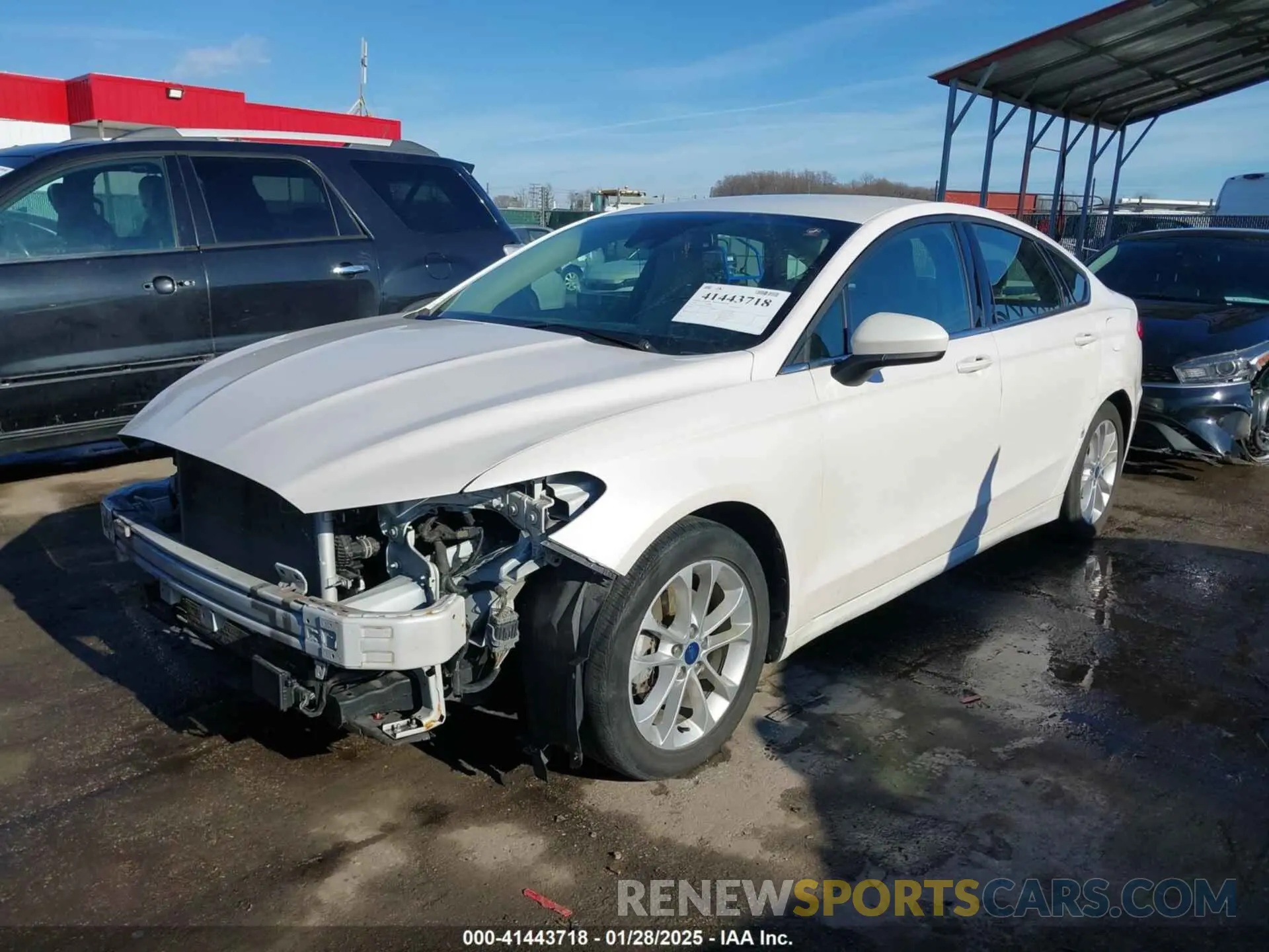 2 Photograph of a damaged car 3FA6P0LU1LR245307 FORD FUSION 2020