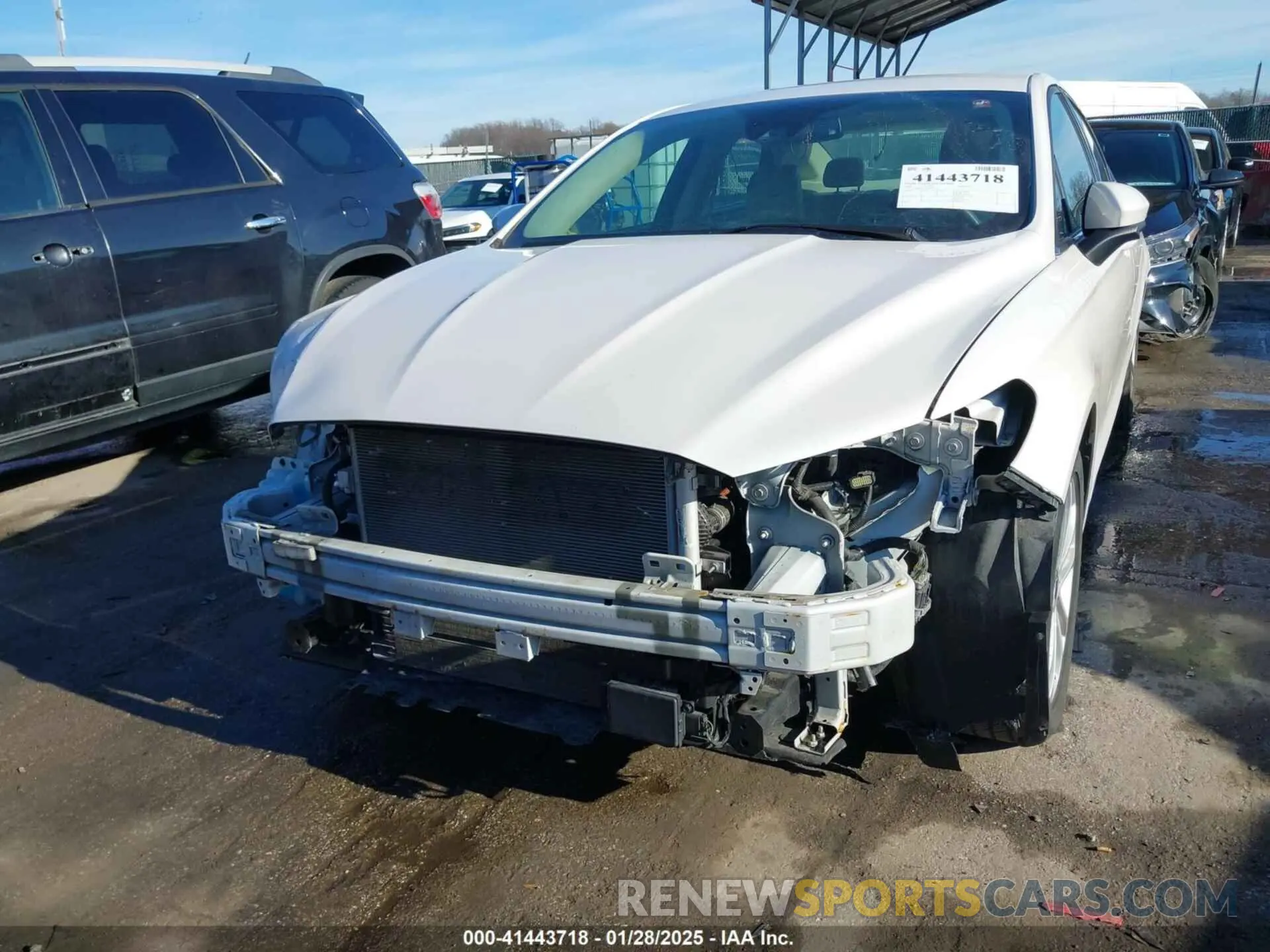 6 Photograph of a damaged car 3FA6P0LU1LR245307 FORD FUSION 2020