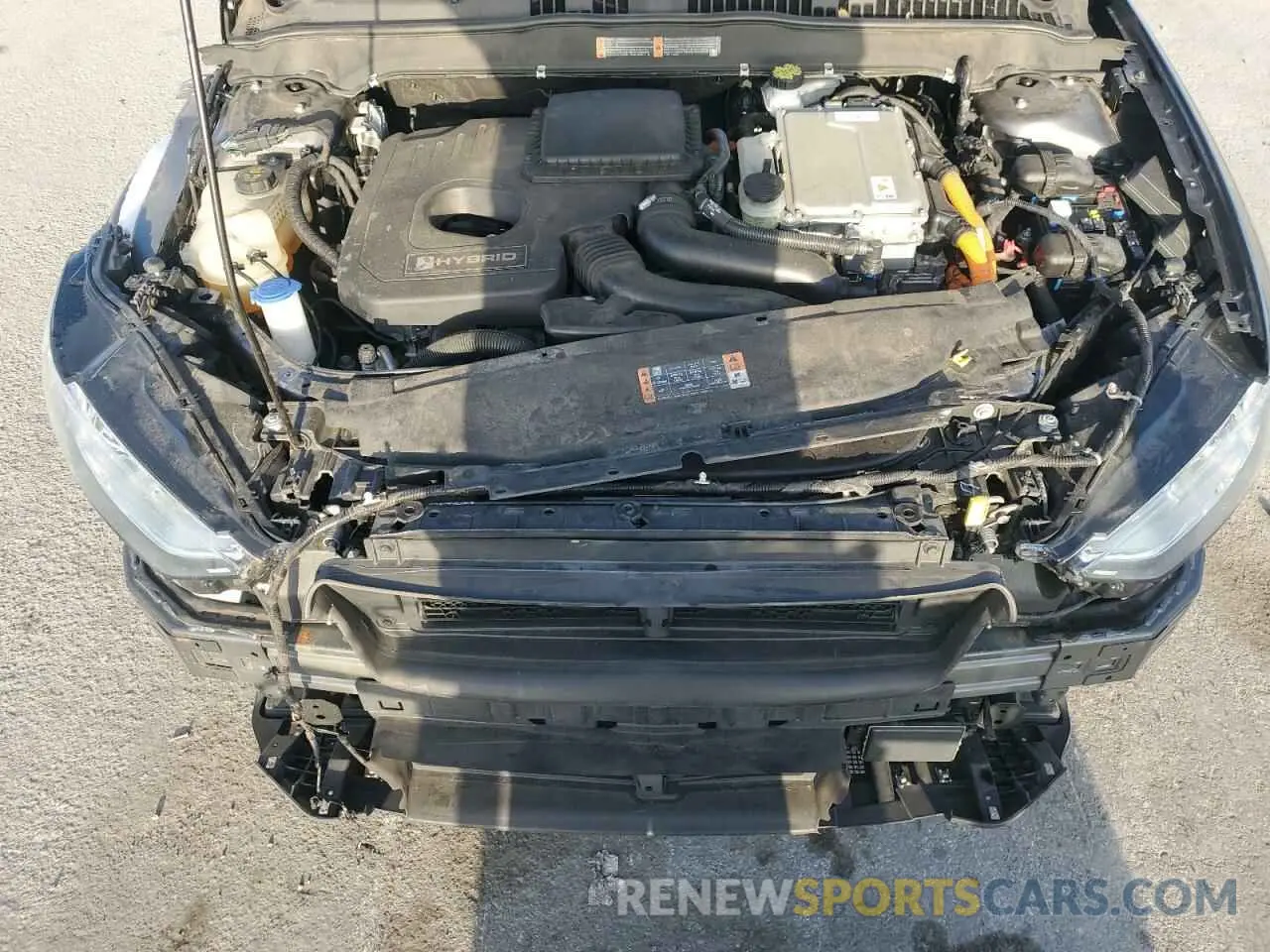 11 Photograph of a damaged car 3FA6P0LU1LR266397 FORD FUSION 2020