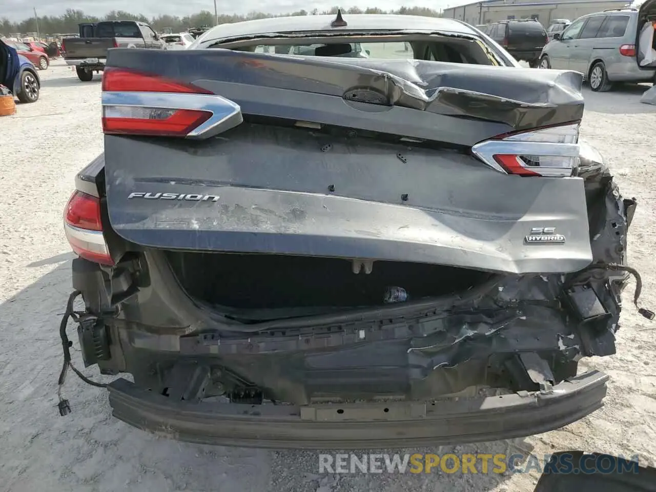 6 Photograph of a damaged car 3FA6P0LU2LR161349 FORD FUSION 2020