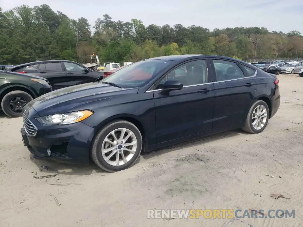 1 Photograph of a damaged car 3FA6P0LU2LR185392 FORD FUSION 2020