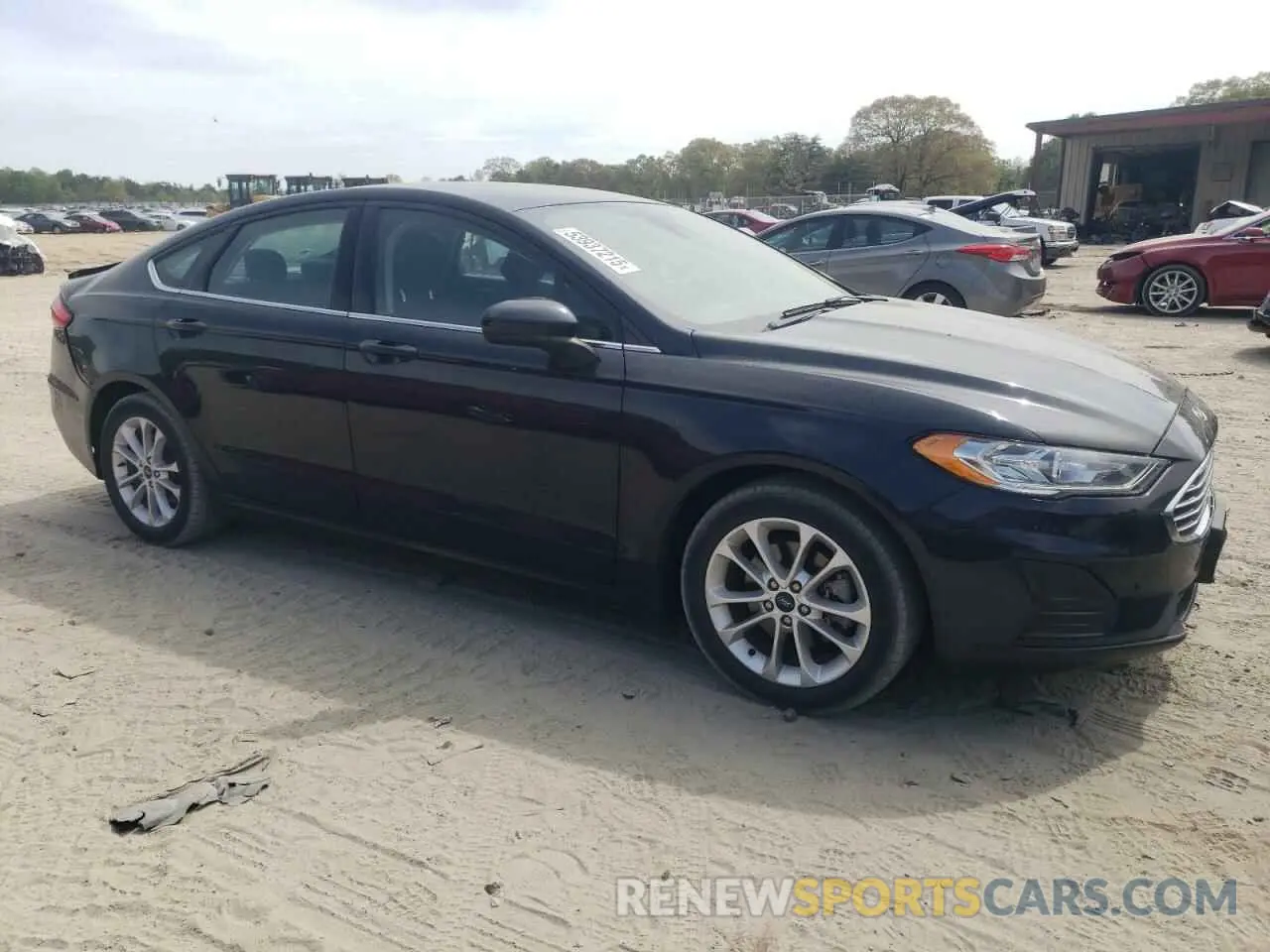 4 Photograph of a damaged car 3FA6P0LU2LR185392 FORD FUSION 2020