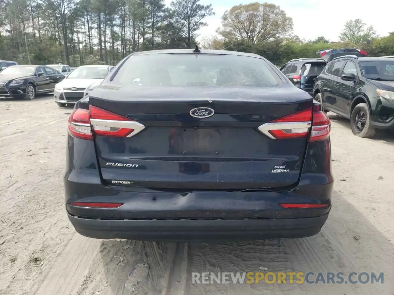6 Photograph of a damaged car 3FA6P0LU2LR185392 FORD FUSION 2020