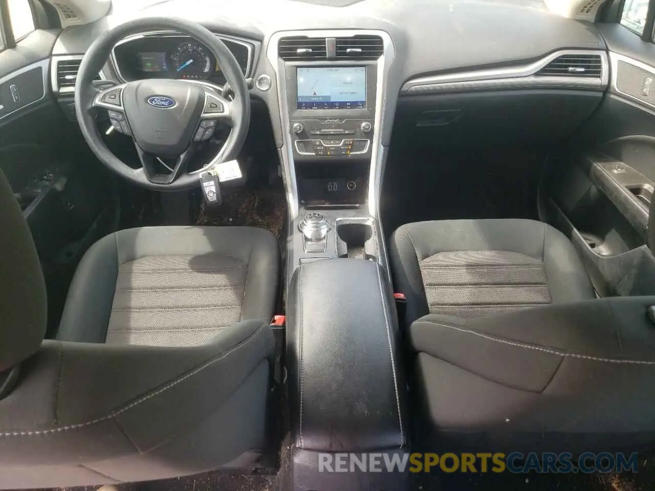 8 Photograph of a damaged car 3FA6P0LU2LR185392 FORD FUSION 2020