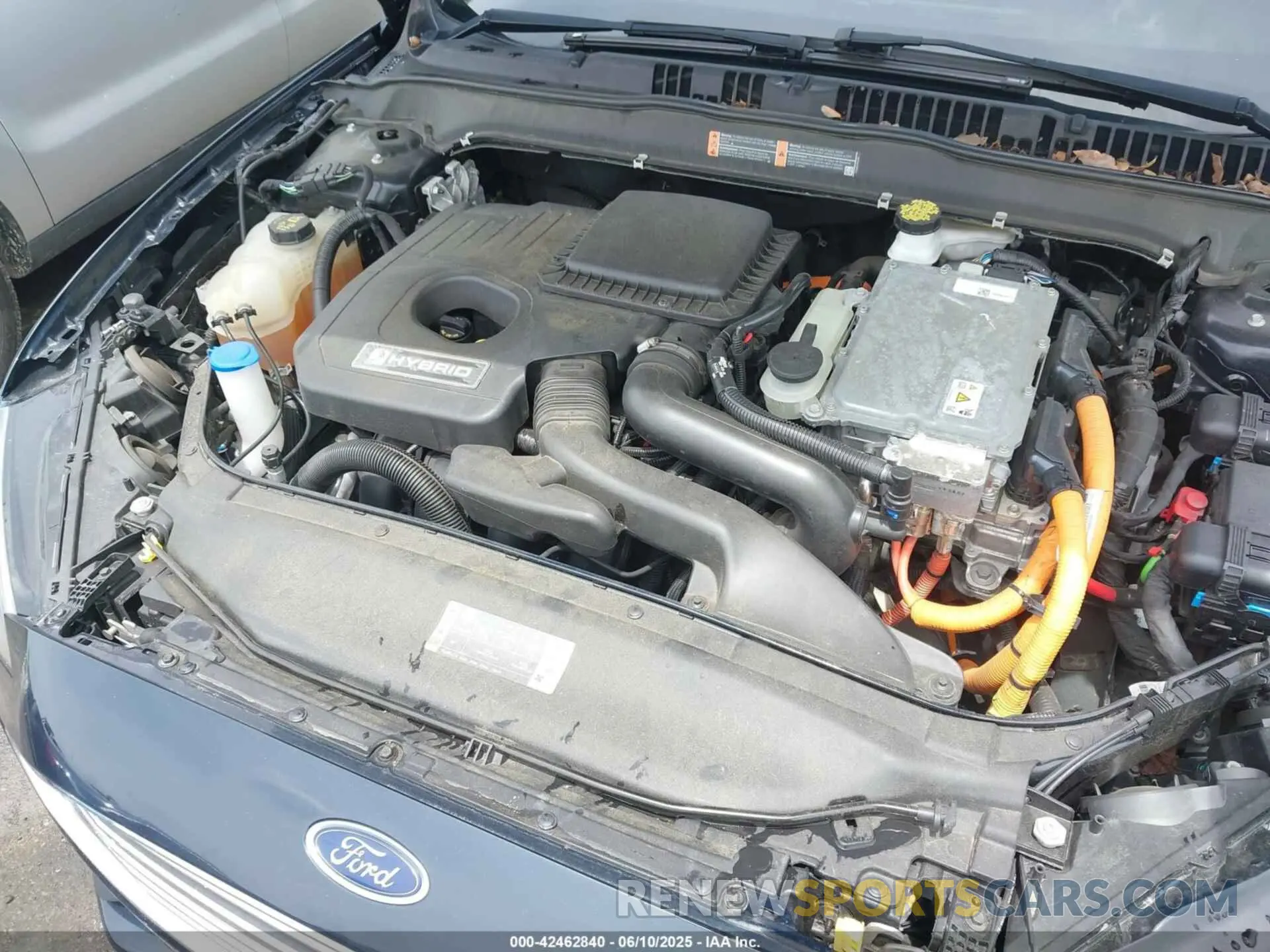 10 Photograph of a damaged car 3FA6P0LU2LR194402 FORD FUSION 2020