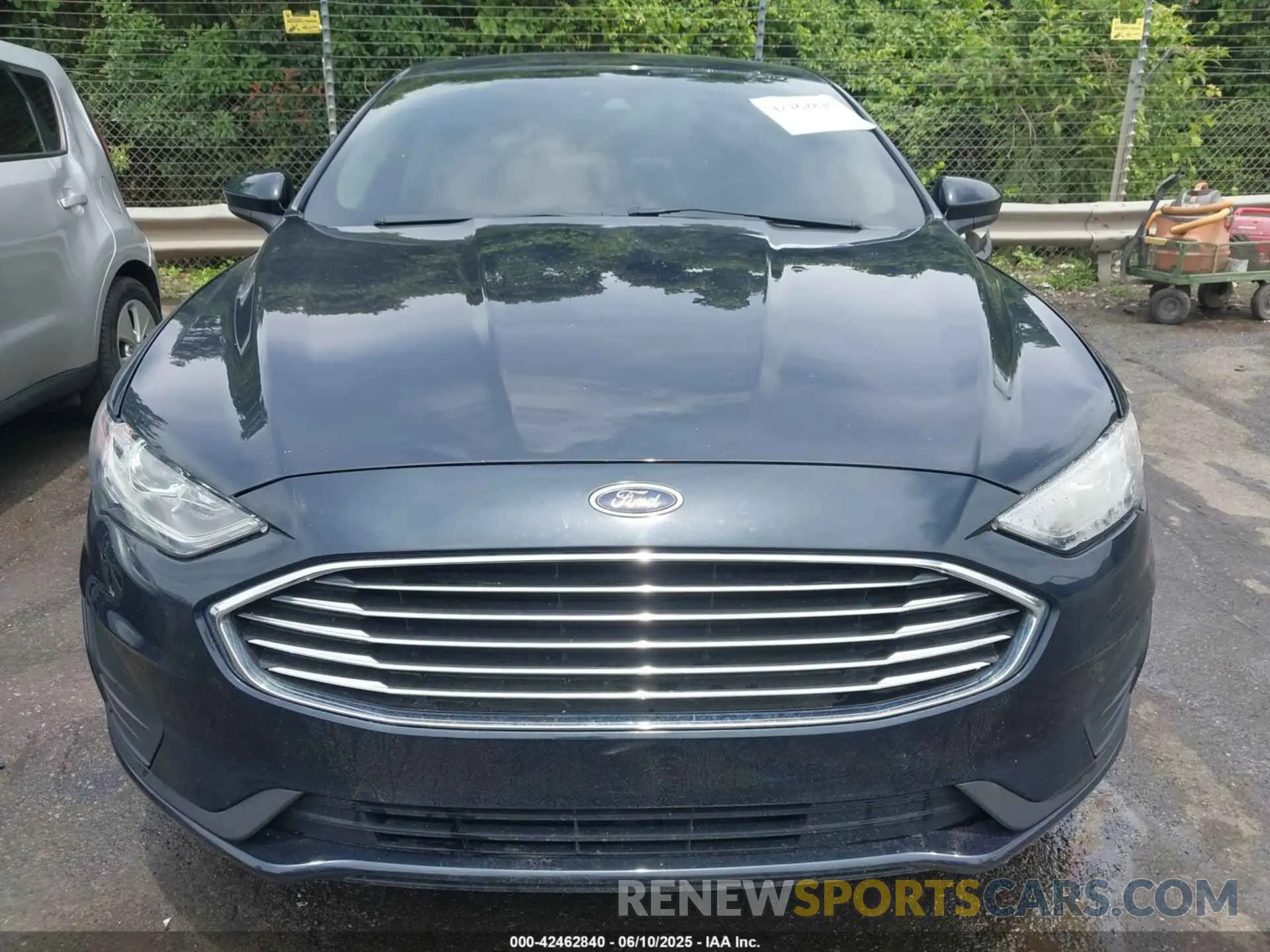 13 Photograph of a damaged car 3FA6P0LU2LR194402 FORD FUSION 2020