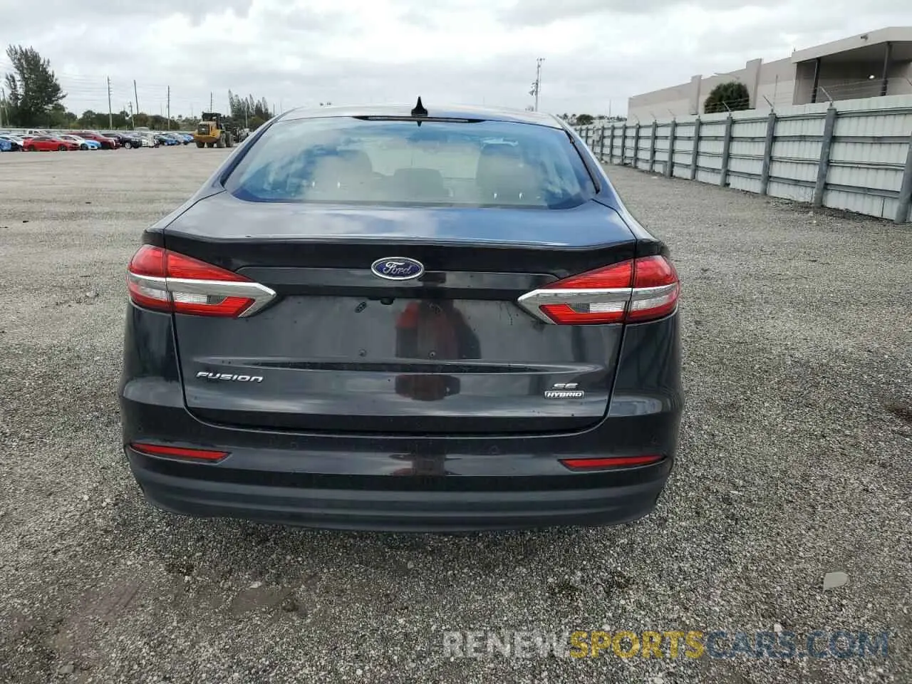 6 Photograph of a damaged car 3FA6P0LU2LR216933 FORD FUSION 2020
