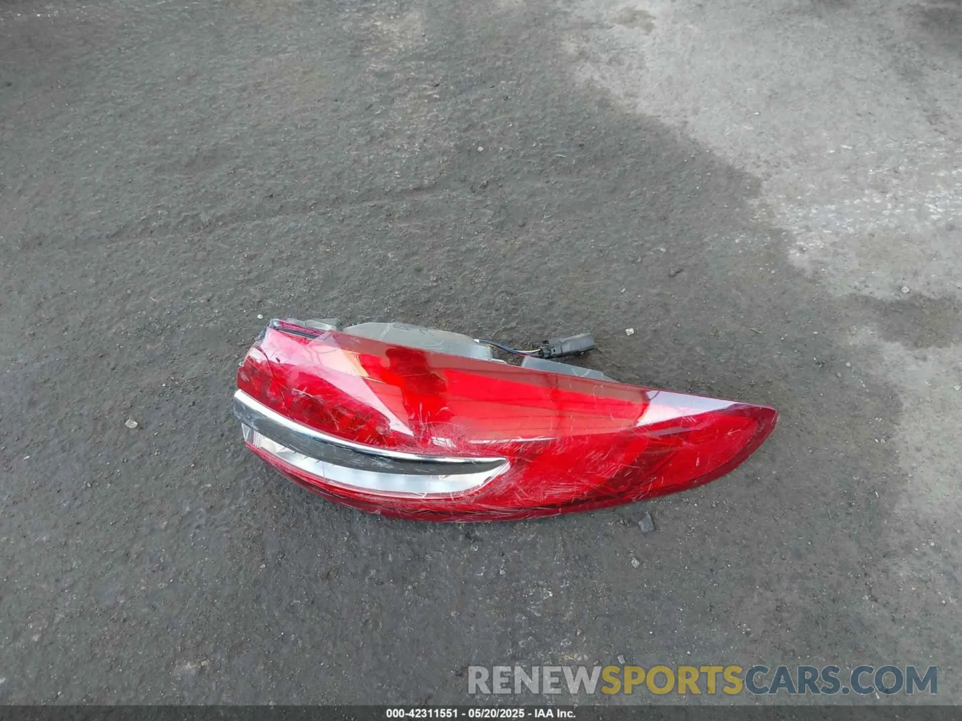 12 Photograph of a damaged car 3FA6P0LU2LR229035 FORD FUSION 2020