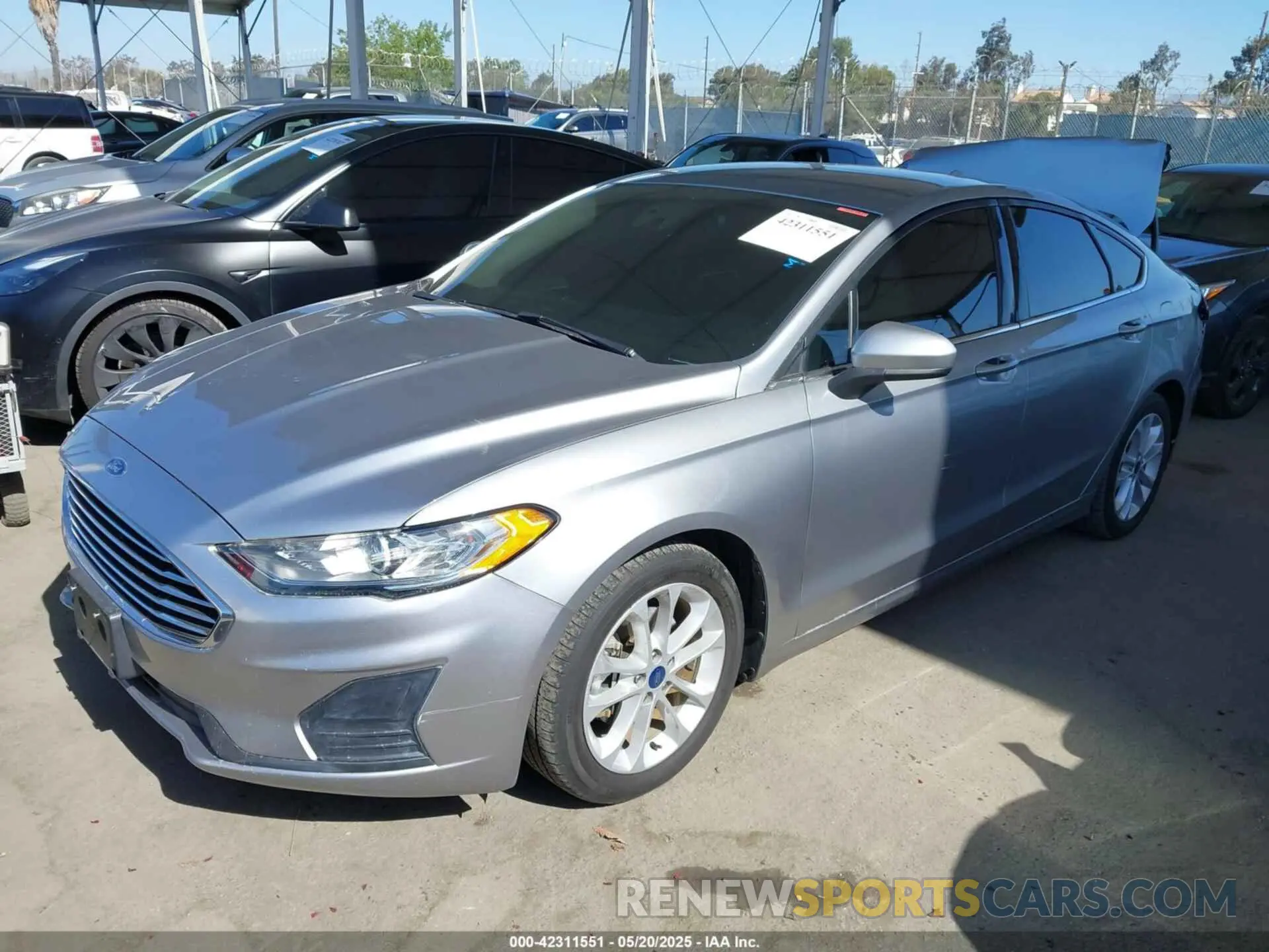 2 Photograph of a damaged car 3FA6P0LU2LR229035 FORD FUSION 2020