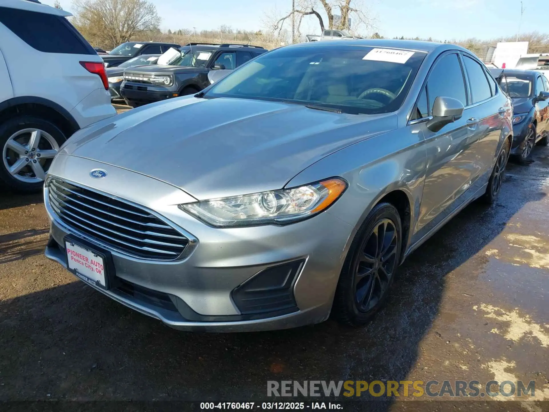 2 Photograph of a damaged car 3FA6P0LU3LR176846 FORD FUSION 2020