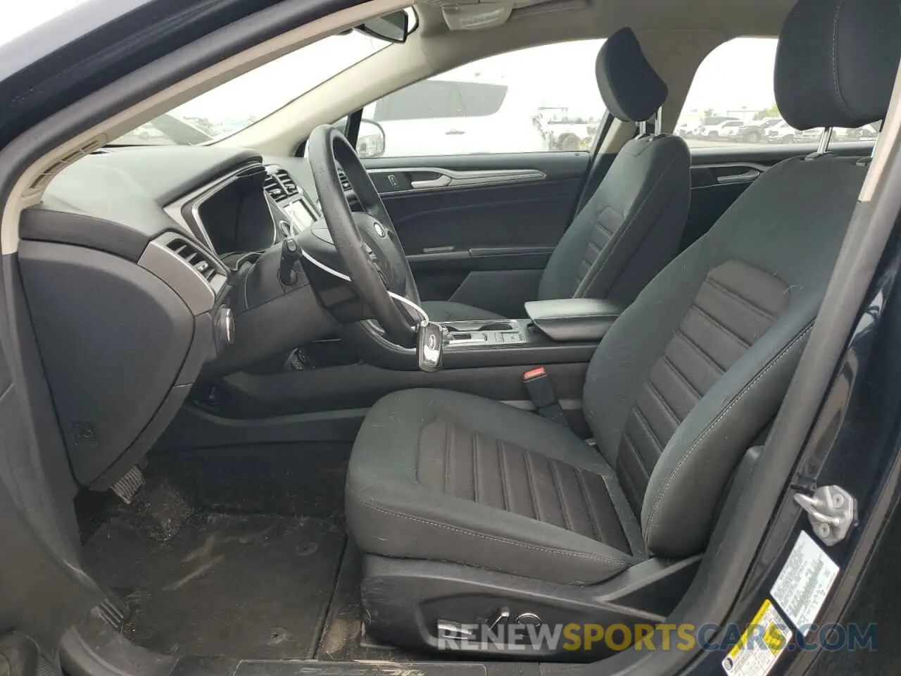 7 Photograph of a damaged car 3FA6P0LU3LR189922 FORD FUSION 2020